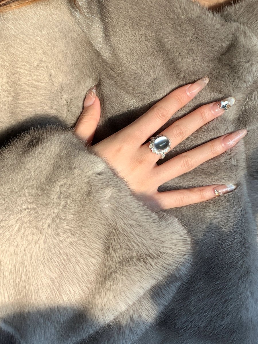 Pretty and pink nails 💞💅🏻
