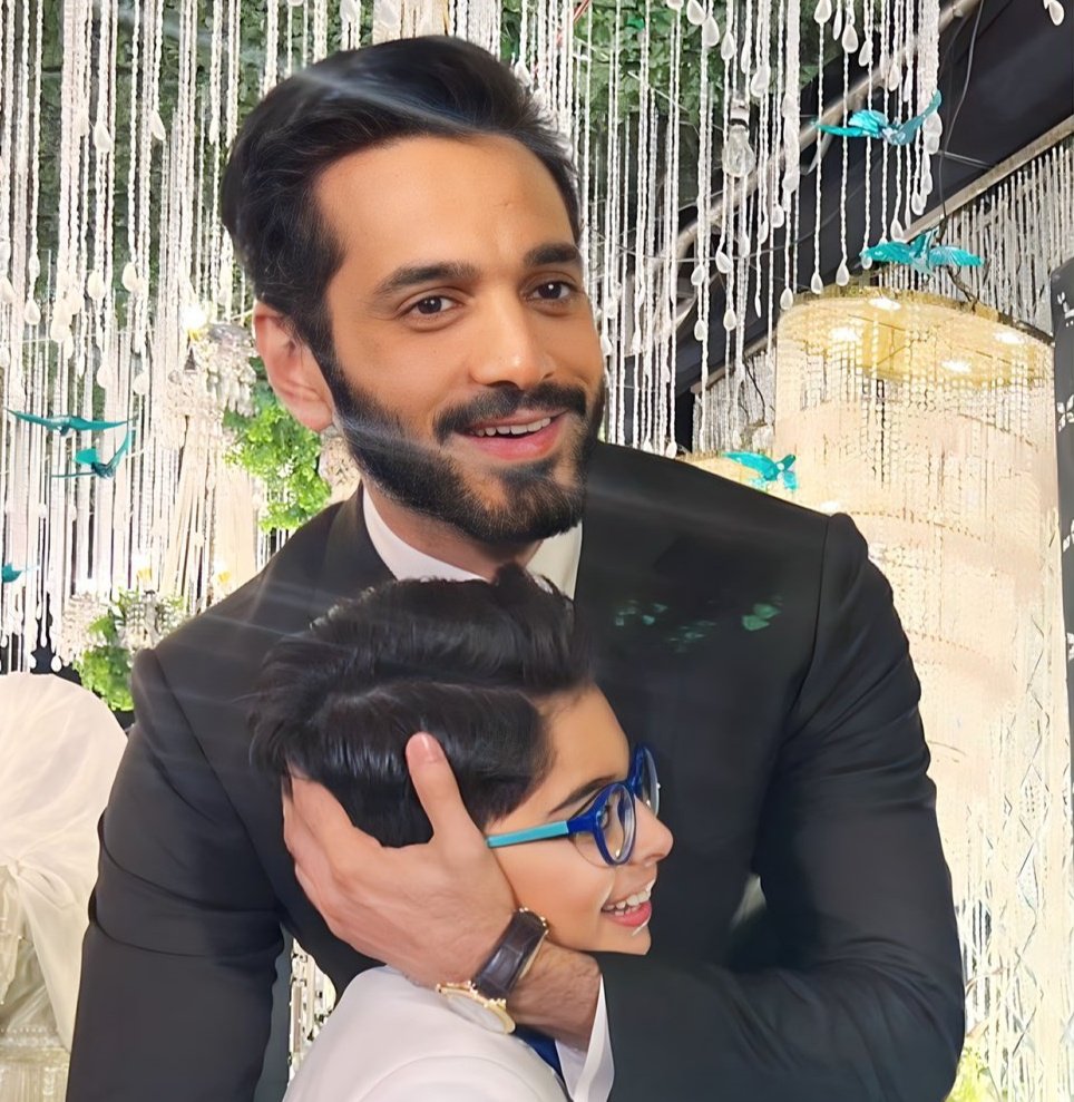 wahajadmirer's tweet photo. Most lovely picture of the day! β€
#WahajAli #loveforkids https://t.co/diQpO1hfr8