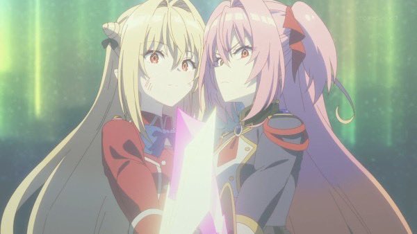 #ひきこまり吸血鬼の悶々 第12話 こまりん！こまりん！ ゲートオブバビロンじゃああ！笑 3人の美少女に睨まれるこまりん。 そこ変わってくれw ...