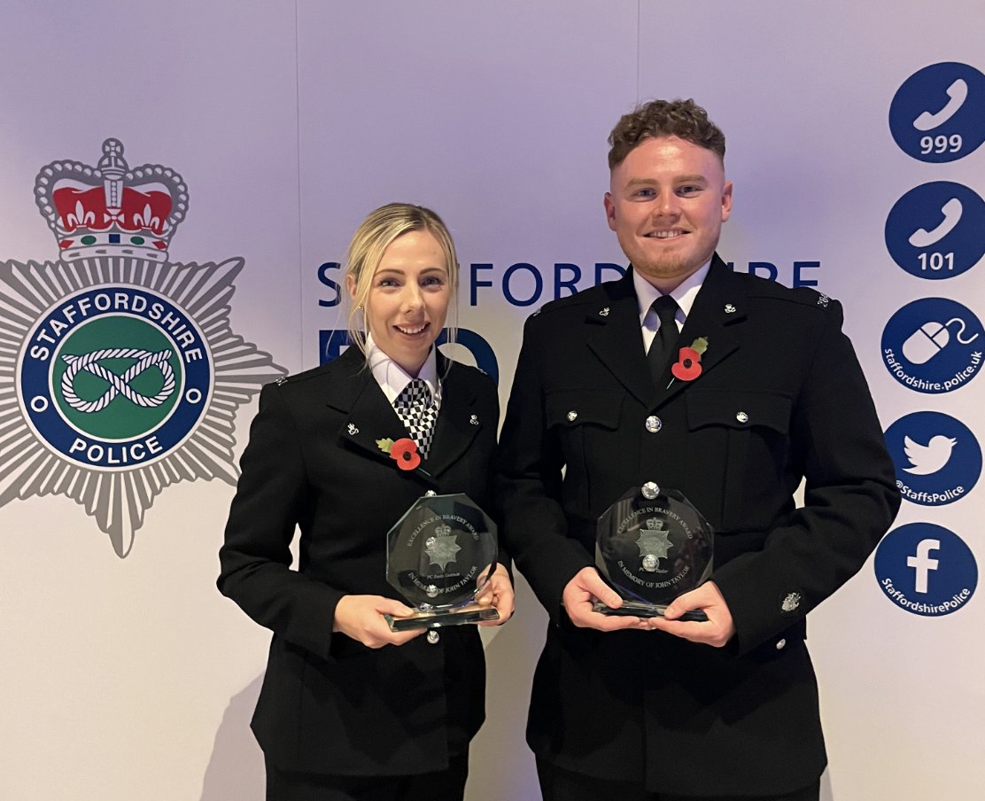 🏆 Two Staffordshire Police Federation members have been presented with the Force’s Excellence in Bravery Award after saving a woman from a house during a fire.

Hear from police constable Emily Gabbott and student officer Josh Taylor: bit.ly/3tGCyzF