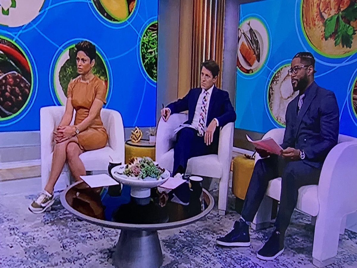 Michelle Rhoades (@drmkrhoades) on Twitter photo <a href="/CBSMornings/">CBS Mornings</a> I LOVE that the entire crew is wearing athletic shoes! No heels here!!!! <a href="/CBSMornings/">CBS Mornings</a> I LOVE that the entire crew is wearing athletic shoes! No heels here!!!!