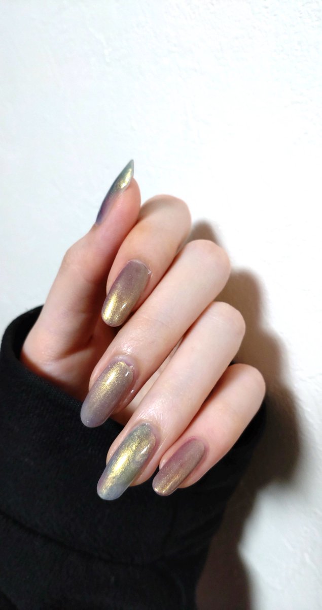 eugenia_0708's tweet photo. 色違いver.　なんか近未来っぽい～～～（？？？）

・sopo--AuroraCandy
・THEPOLISH.--parfum,glass
・Ringonailpolish--VERYBERRYBLUE
・nailist--クイッククリスタルコート

#セルフネイル　#sopo　#thepolish
#ringonailpolish　#nailist https://t.co/1UWXW1XIm0