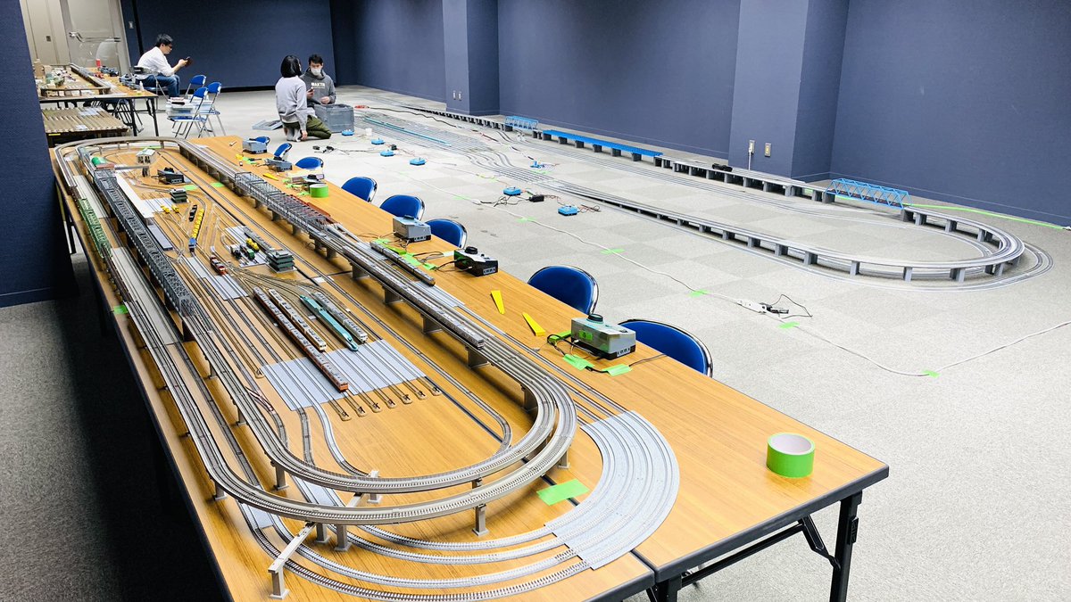 雪奈會 のNゲージ、hoゲージのレイアウト完成しました。Nゲージは12線