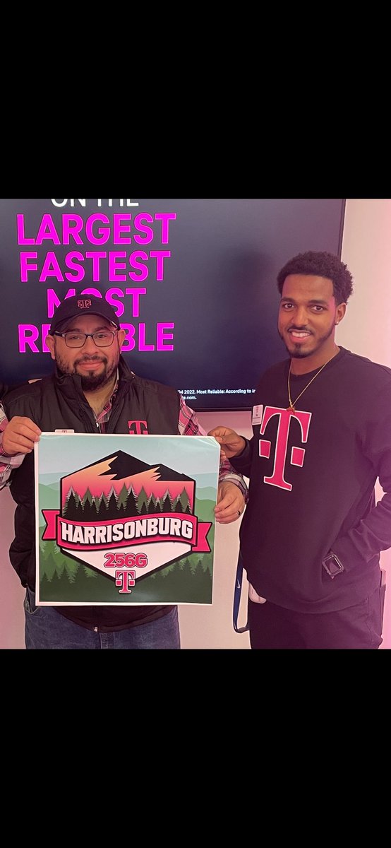 🚨 Harrisonburg Alert 🚨 our team was just hit with three birthdays in a row! Please help me wish @Tes_G1 @SkelleyTMO @Giotech5G an amazing week! Happy Birthday 🎊🥂