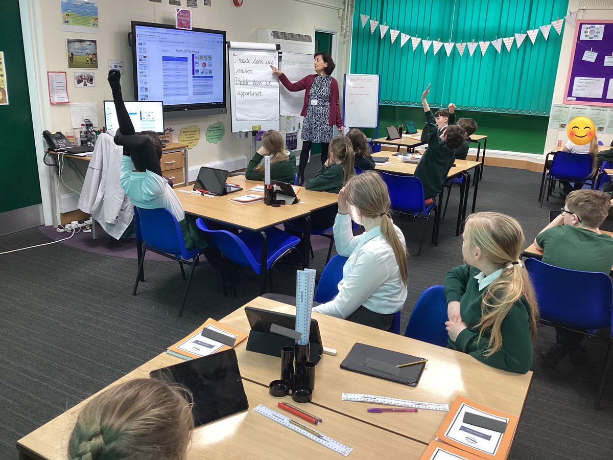 BaderPrimary's tweet photo. Y6 have been learning about the different rooms in a house in French this afternoon. #Baderfrench #rrs #article28 https://t.co/r5OVzOYUGW