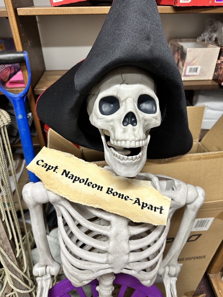 SeekonkModelUN's tweet photo. This delegate is present and voting for the Pirate Republic!  
Can't wait to welcome ALL of our delegates to #WarriorMUNIX @SeekonkHS tomorrow! https://t.co/PlSEtKVFF8