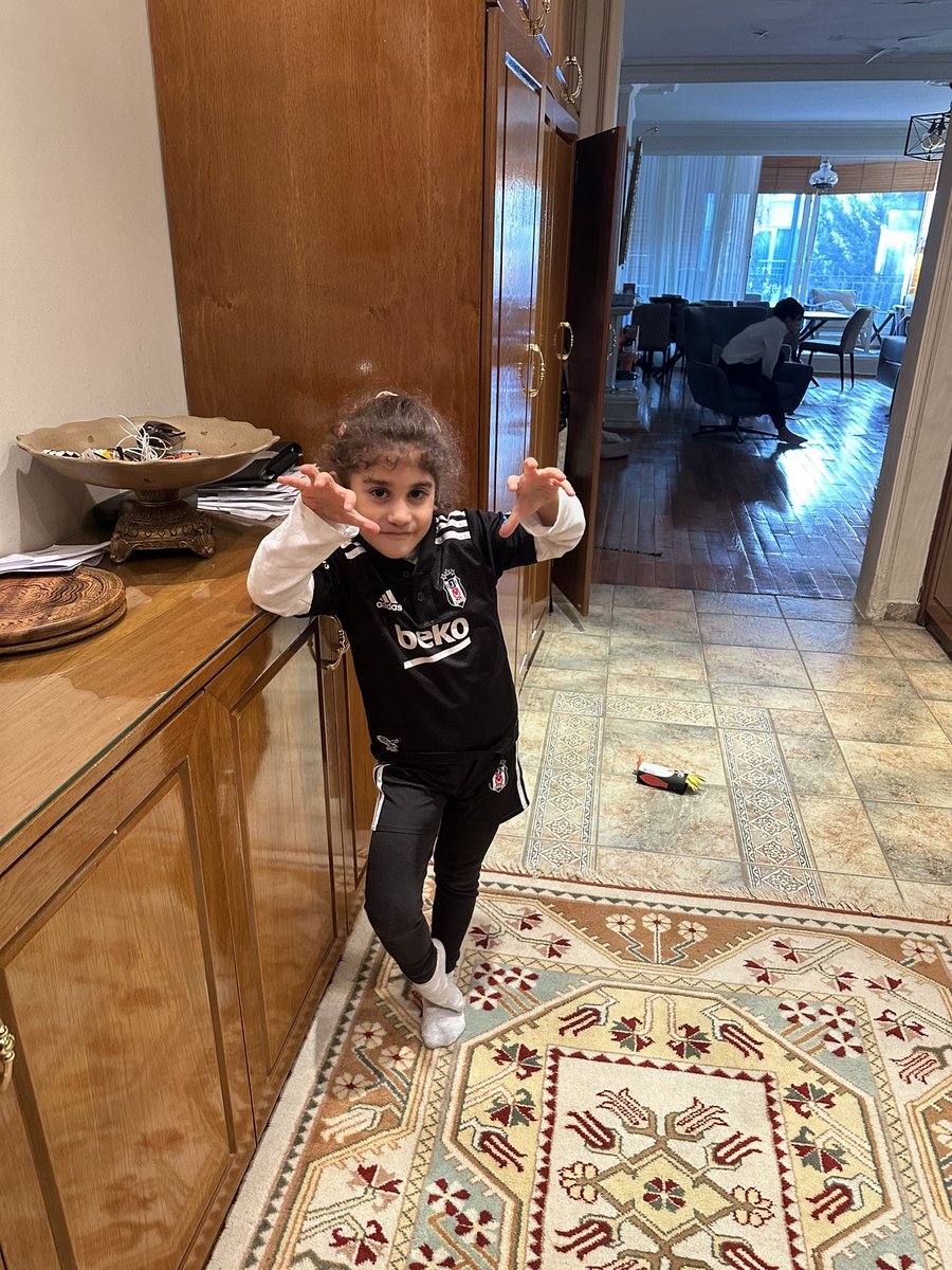 Okula da böyle gidiyor artık prensesim