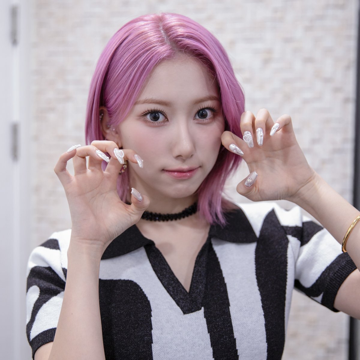 geeniusofficial's tweet photo. [안다미로🍀]
안녕하세요 지니어스 안다미로 입니다🍀
저희 지니어스의 첫 무대 보셨나용? 처음 여러분께 보여진다 생각하니 너무너무 떨렸던 것 같아요🥹 앞으로 더 더 좋은 모습들 보여드리는 행운냥이🐱안다미로가 될게요🍀❤️ 앞으로 자주 만나요 우리🥰

#지니어스 #Geenius #안다미로 #Andamiro #Voyage