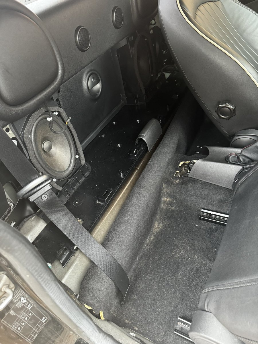 BethanJames83's tweet photo. Will NEVER buy a Mini again! Car broke down so took to @SytnerMINI to be told it needs completely rewiring after just 8 years due to water damage, at a cost of £9k. Arranged for the car to be collected and this is how it’s been returned - the inside is in pieces! Unacceptable!🤬 https://t.co/Fn088yPmWe