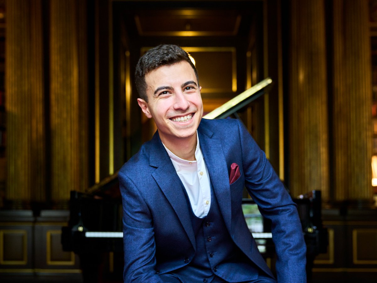 We are thrilled to be welcoming classical pianist Iyad Sughayer to Godinton on the 14th January 2024 for a morning of classical music in the Great Hall, marking our first event of the new year. Enjoy an enchanting 45 minutes of music, followed by light refreshments.