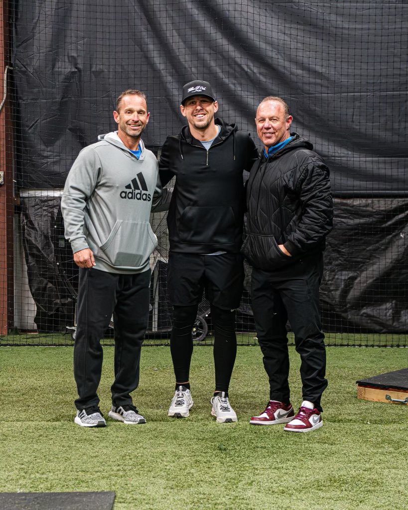 SabreBats's tweet photo. A fun morning with @ChadCaillet and the opportunity to work through  Profile Mapping with @KirkMcCarty2 https://t.co/ImbUnXfQyu