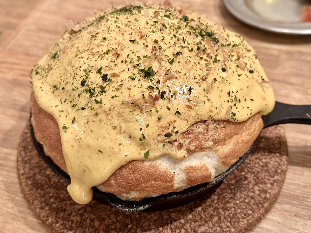 nagata09170's tweet photo. 四谷三丁目にて新年会。好きな感じのとこに連れてってもらった https://t.co/j8hNeqxT7f