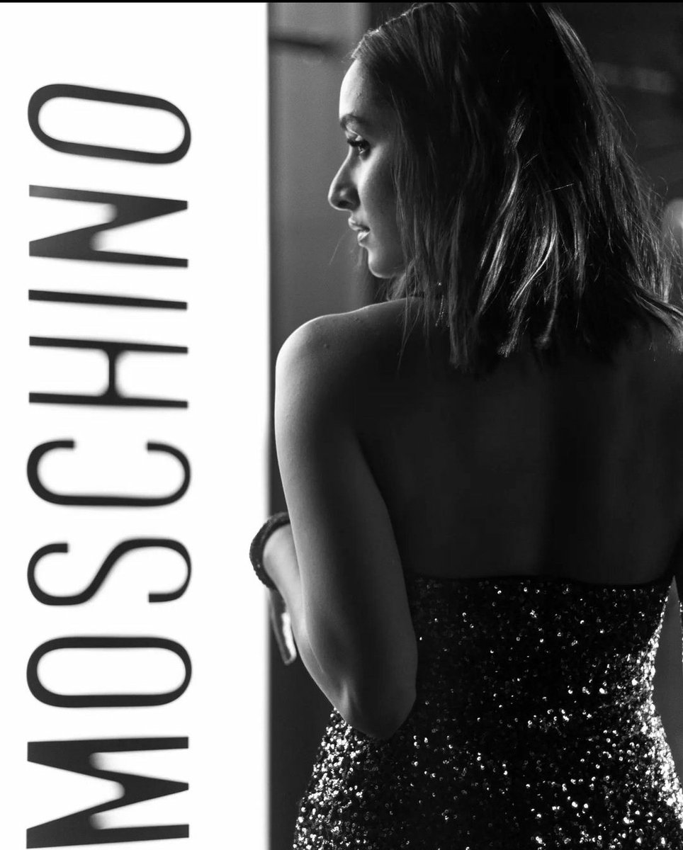 here4shraddha's tweet photo. Reposted from @artfulvows Staring - @shraddhakapoor
Stills for - @ajiolife @dharma2pointo
#stils #portraitphotography #actress #shraddhakapoor
#portraits #portaitmood #moodyports #moodyportraits #shraddhakapoor #Shraddhagems #Hereforshraddha #mehboobstudio #Hereforshraddha https://t.co/2nGwZbl1Hh