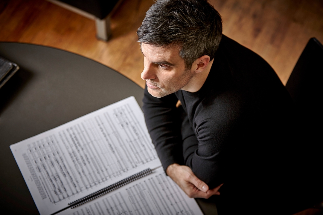 In December, Musical America named YSM alum Kevin Puts '96MM its Composer of the Year! Read the announcement and join us in congratulating Kevin! –>bit.ly/3RZAxrX 

📷️ by David White