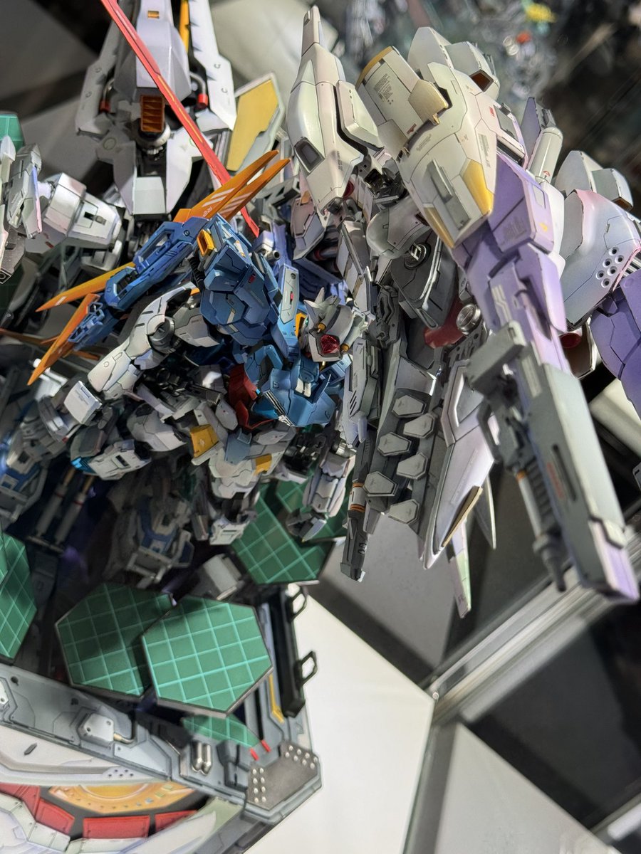 pla_keil's tweet image. 作品の世界観に引き込まれる、、、こうすごく訴えかけられるようなすごい作品ばかり。。ちょっと目頭が熱くなるくらい。そんなGBWC2023世界大会の作品、圧巻でした。。。
#GBWC
#GBWC11th
#GBWC2023