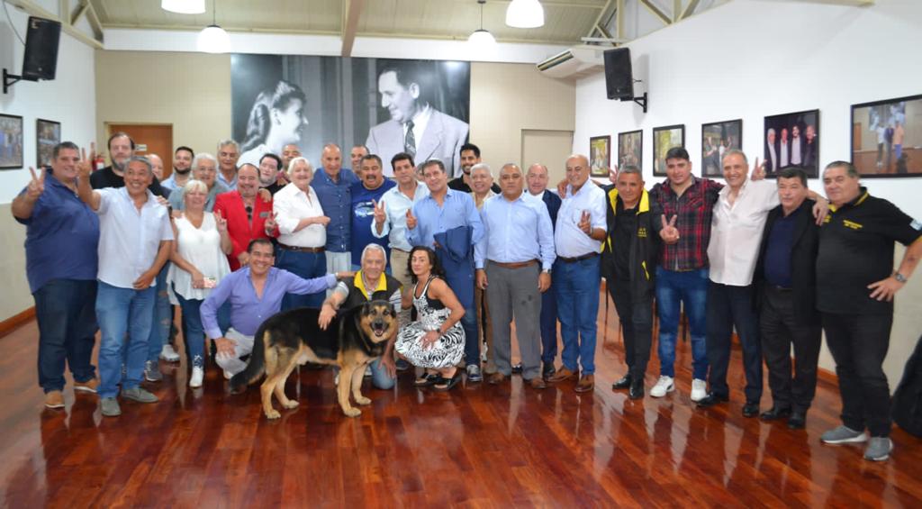 Junto al Dip. <a href="/SergioGCasas/">Sergio Casas</a>, nos reunimos con Las 62 Organizaciones Peronistas quienes realizaron un plenario de dirigentes que resolvieron adherir y convocar al paro general con movilización del próximo 24 de enero en rechazo al DNU 70/23 y a la “Ley ómnibus”.