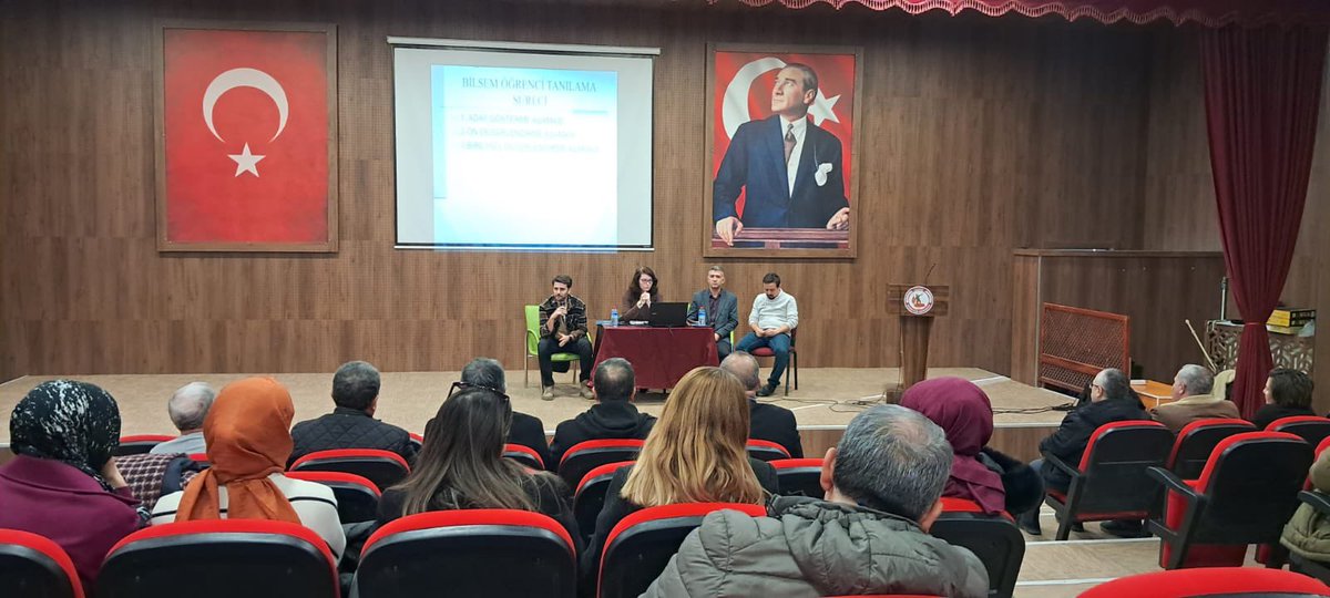 gedizbilsem's tweet photo. Bilim ve Sanat Merkezi öğrenci tanılama ve yerleştirme işlemleri ile ilgili Gediz ve Çavdarhisar ‘da görevli ilkokul öğretmen ve idarecilerine bilgilendirme toplantısı yapıldı. #kütahyamillieğitim #bilsemmeb #gedizmillieğitim #bilsem @GedizM @kutahyamem @BilsemMeb https://t.co/YI8iZrVh99