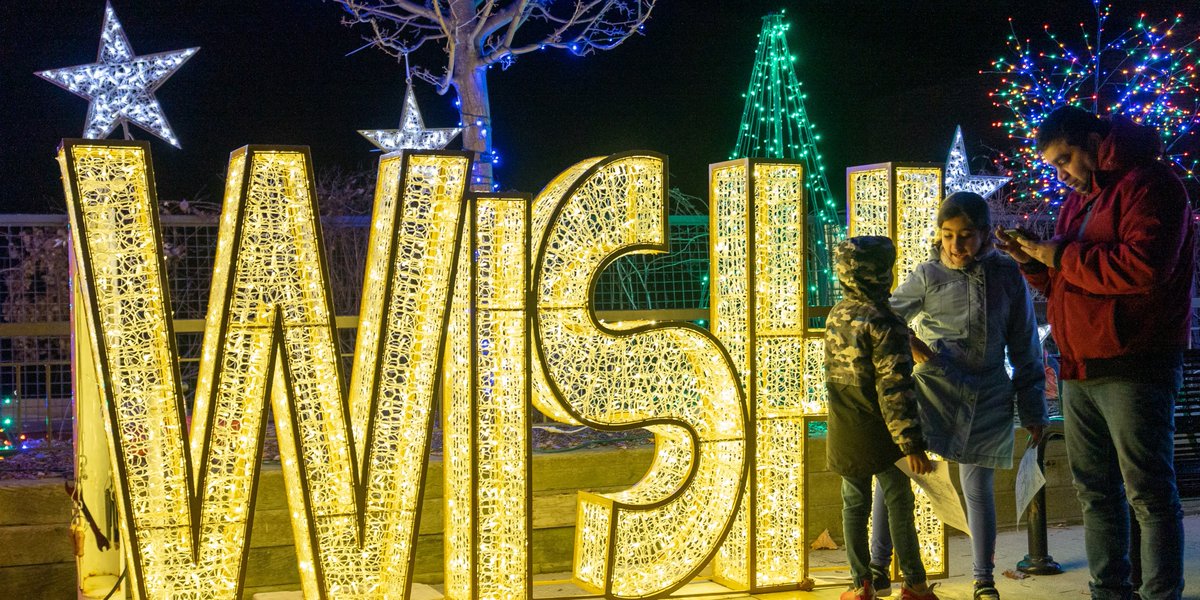 Don't forget to visit Whitby Lights the Night until this Sunday, January 7 at  10pm! Enjoy over 100,000 magical lights & ground displays one last time. 

Discover Something New to Enjoy!

#ExploreWhitby @DurhamTourism #WhitbyCivicPark #CelebrationSquare #WhitbyDowntowns @VisitYDH