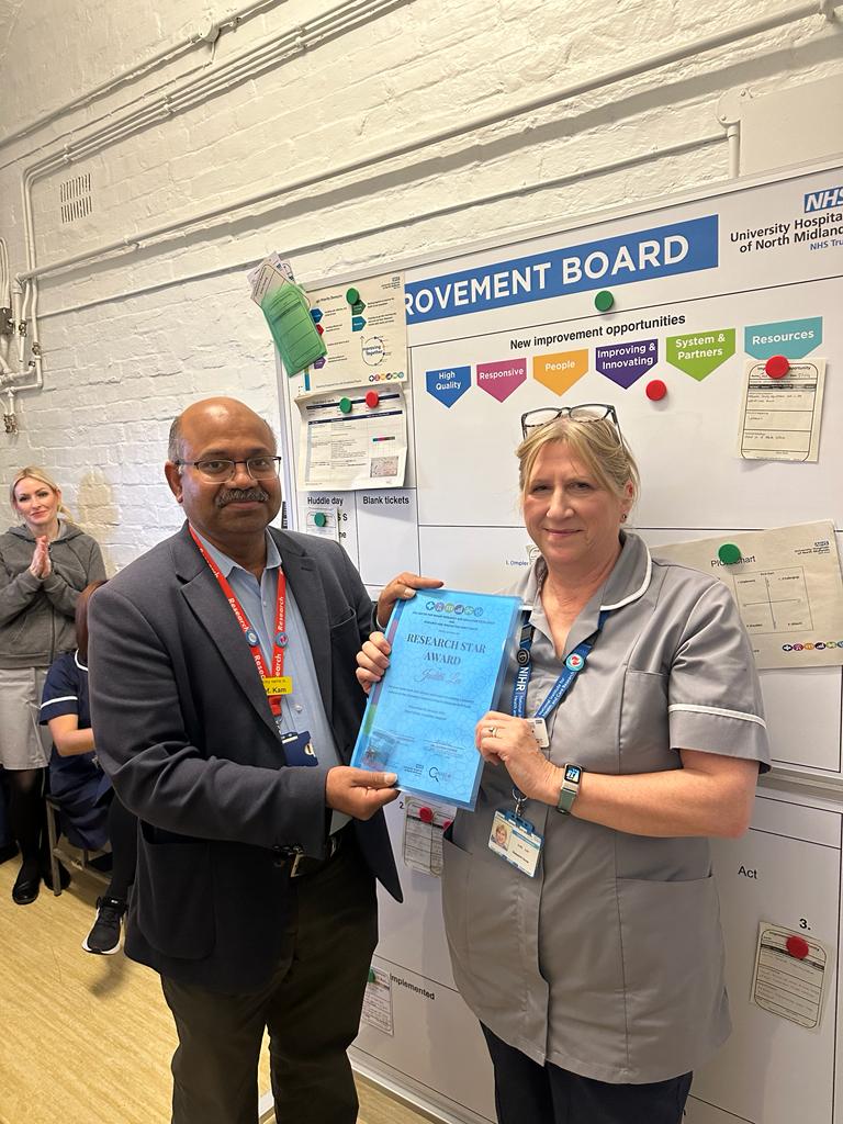 UHNM Research (@researchuhnm) on Twitter photo Happy Friday! Everybody 😀 just wanted to share our amazing celebration for Jude's retiment today. Much deserved research star presented by Prof <a href="/drKamarajk/">Prof Kamaraj Karunanithi</a> <a href="/AlisonCooke89/">Dr Alison Cooke</a> for Jude's contribution to research <a href="/UHNM_NHS/">UHNM NHS Trust 🏥</a> (see you next Tuesday on your return Jude 😂) Happy Friday! Everybody 😀 just wanted to share our amazing celebration for Jude's retiment today. Much deserved research star presented by Prof <a href="/drKamarajk/">Prof Kamaraj Karunanithi</a> <a href="/AlisonCooke89/">Dr Alison Cooke</a> for Jude's contribution to research <a href="/UHNM_NHS/">UHNM NHS Trust 🏥</a> (see you next Tuesday on your return Jude 😂)