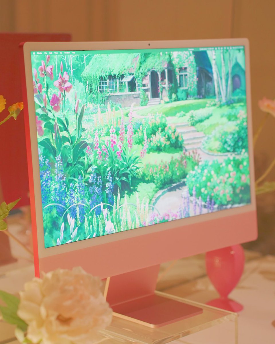 thereseadoremos's tweet photo. will never get tired of ghibli arrietty wallpapers 🥹 

#desksetup #imac24 #imac #deskspace #desksetup #cozysetup #cozygaming #gamingsetup #girlysetup #ghibli https://t.co/xpuxTP45i7