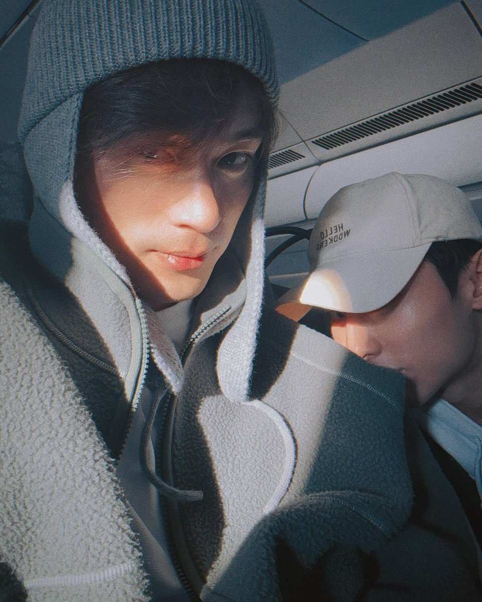 jyungbinbin's tweet photo. Macau ✈️ https://t.co/MRP2FuszPj
