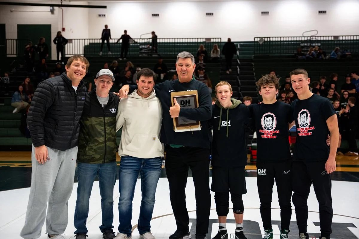 DH_Wrestling's tweet photo. Chuck Haas Night:
76-0 win☑️
JV roster➡️North Scott tomorrow

Next week:
County Clash Thursday at Western Dubuque https://t.co/u1wc9l4syY