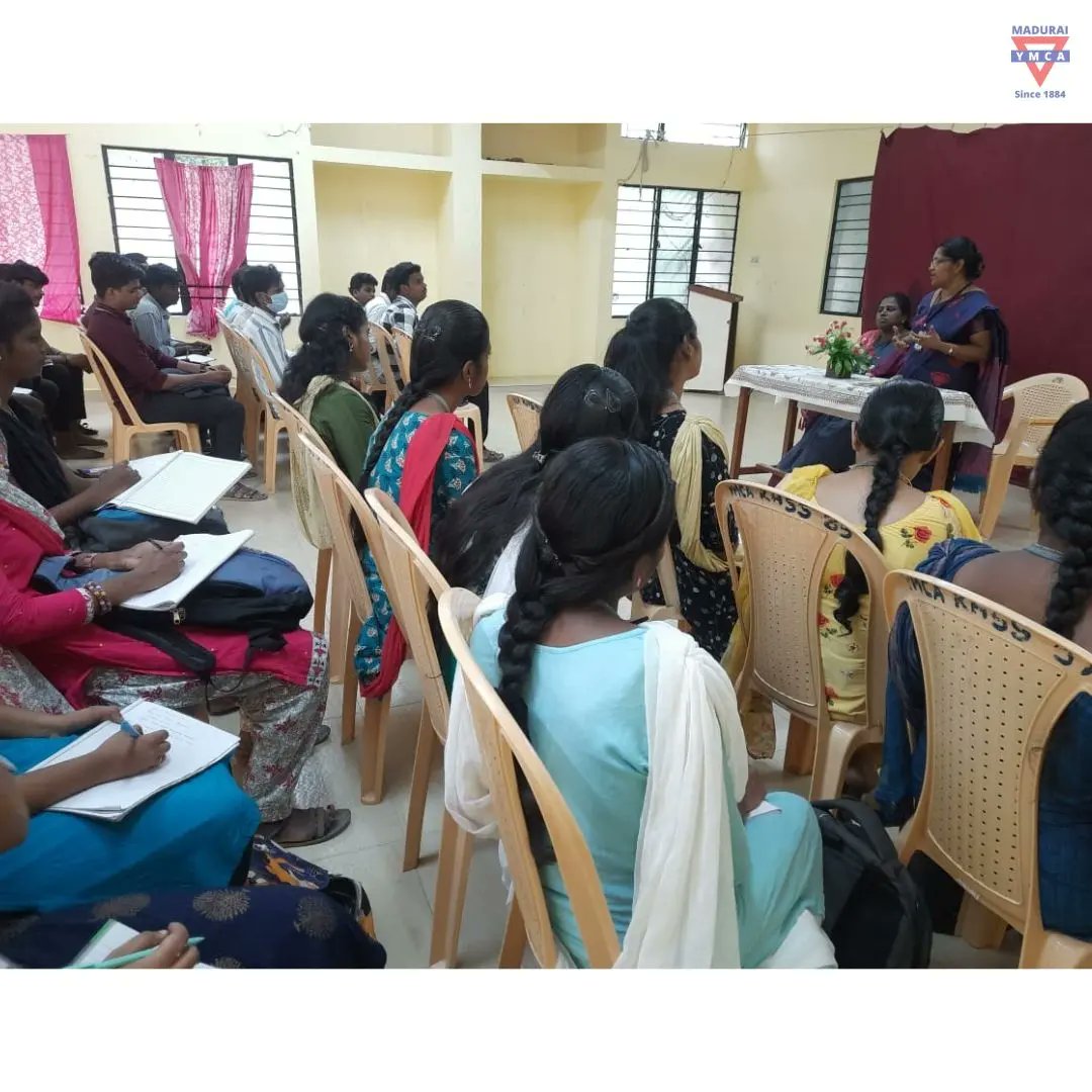 #Socialworkstudents from #MISS visited #YMCAMadurai Sch for HI for their orientation visit.Headmistress gave a brief #orientation about school& #charitableservices we offer.Students were divided into groups&given opportunity to meet #specialstudents&interact with specialeducators