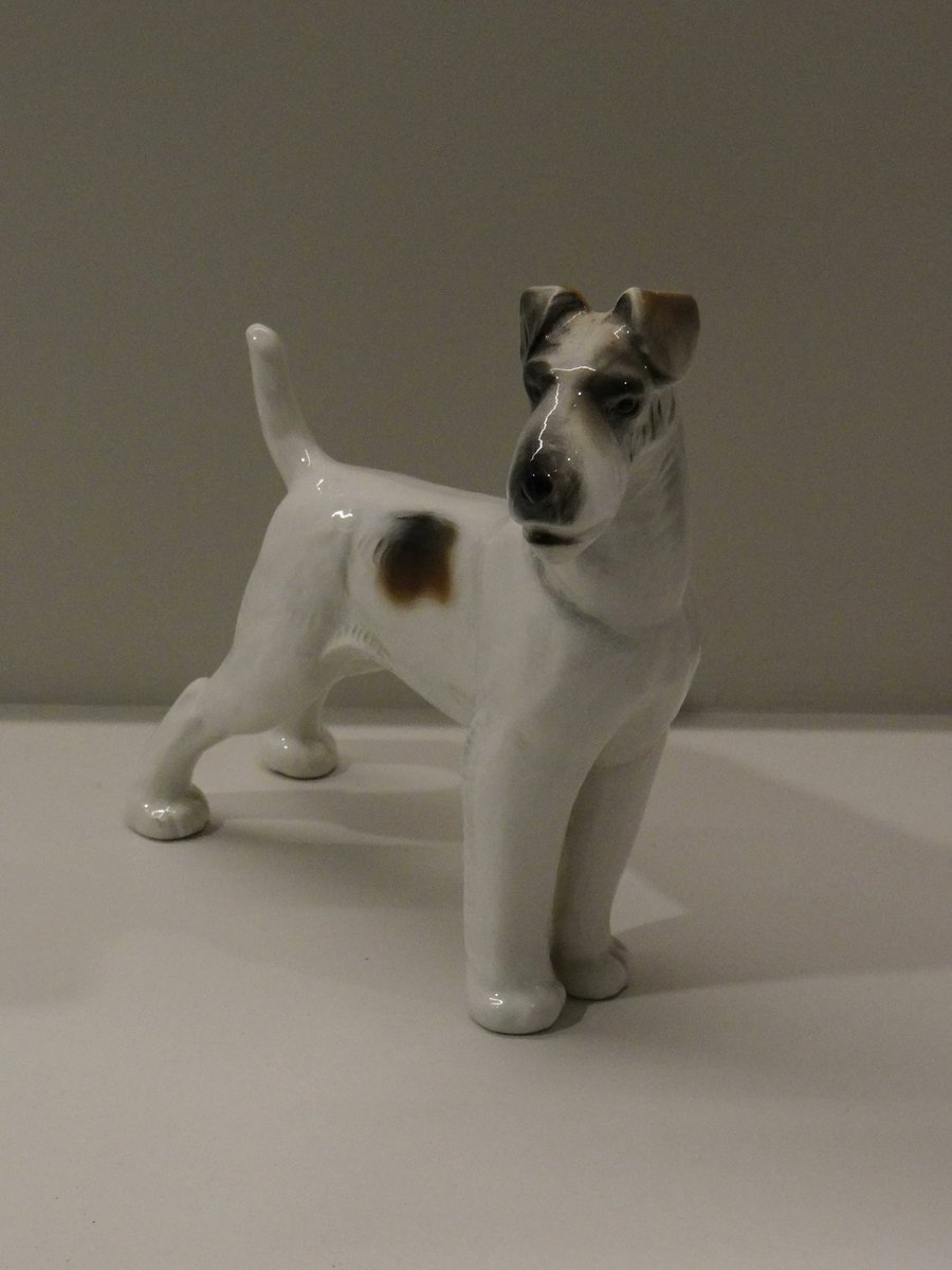 #Vintage #porcelainmade #statue Fox terrier #Snowy the famous Tintin #dog #comics #doggy #mutt #FoxTerrier #homedecor #FestiveEtsyFinds #AmazingFunVintage #etsyfinds #funstuff #giftsforher #decoration #interiordesign 
Available here
elementsdeco.etsy.com/listing/157156…