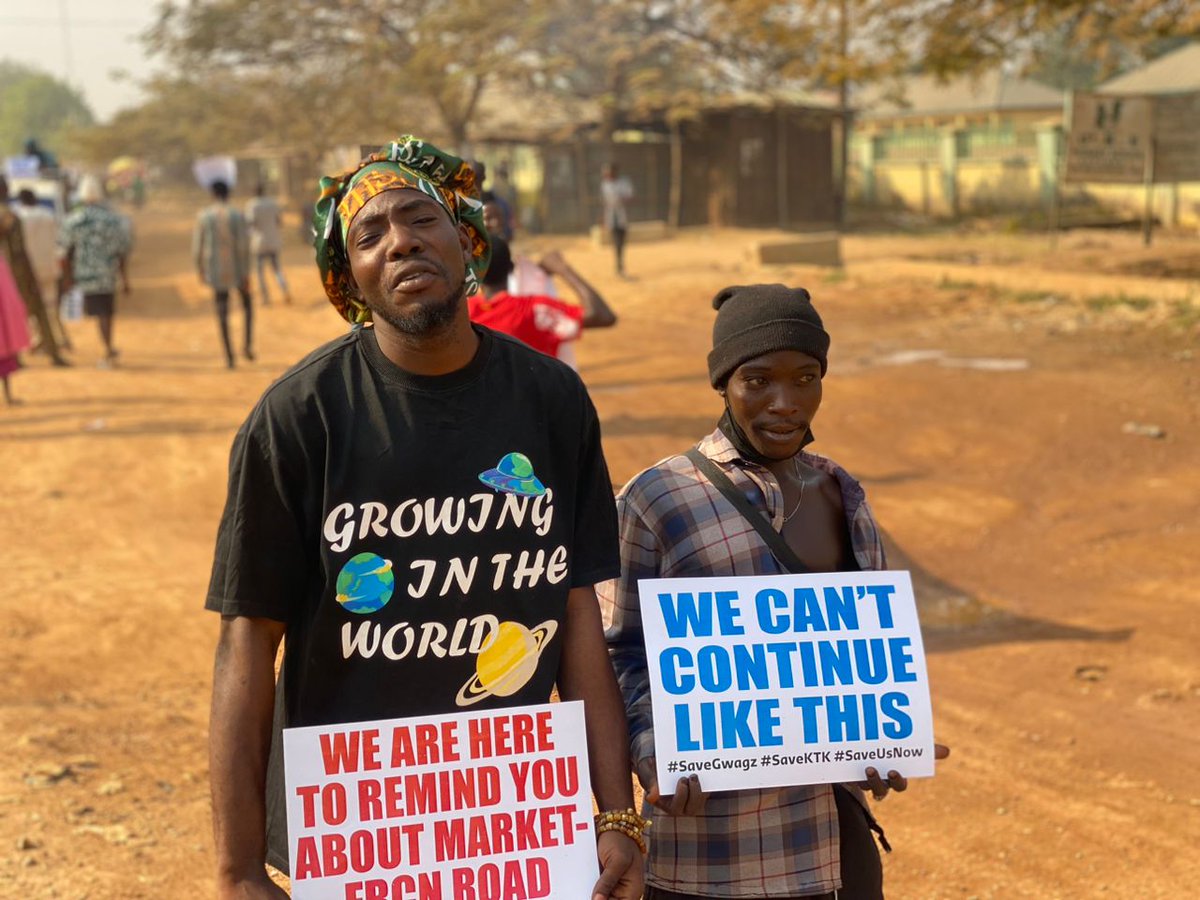 TheHuntersVirus's tweet photo. Within the streets of Gwagwalada, the #RevolutionNow isn't just a movement; it's a testament to our shared dreams and the courage to believe in a brighter tomorrow. #SaveGwagz #WeCantContinueLikeThis #insidegwagz https://t.co/Grq08v0Zv3
