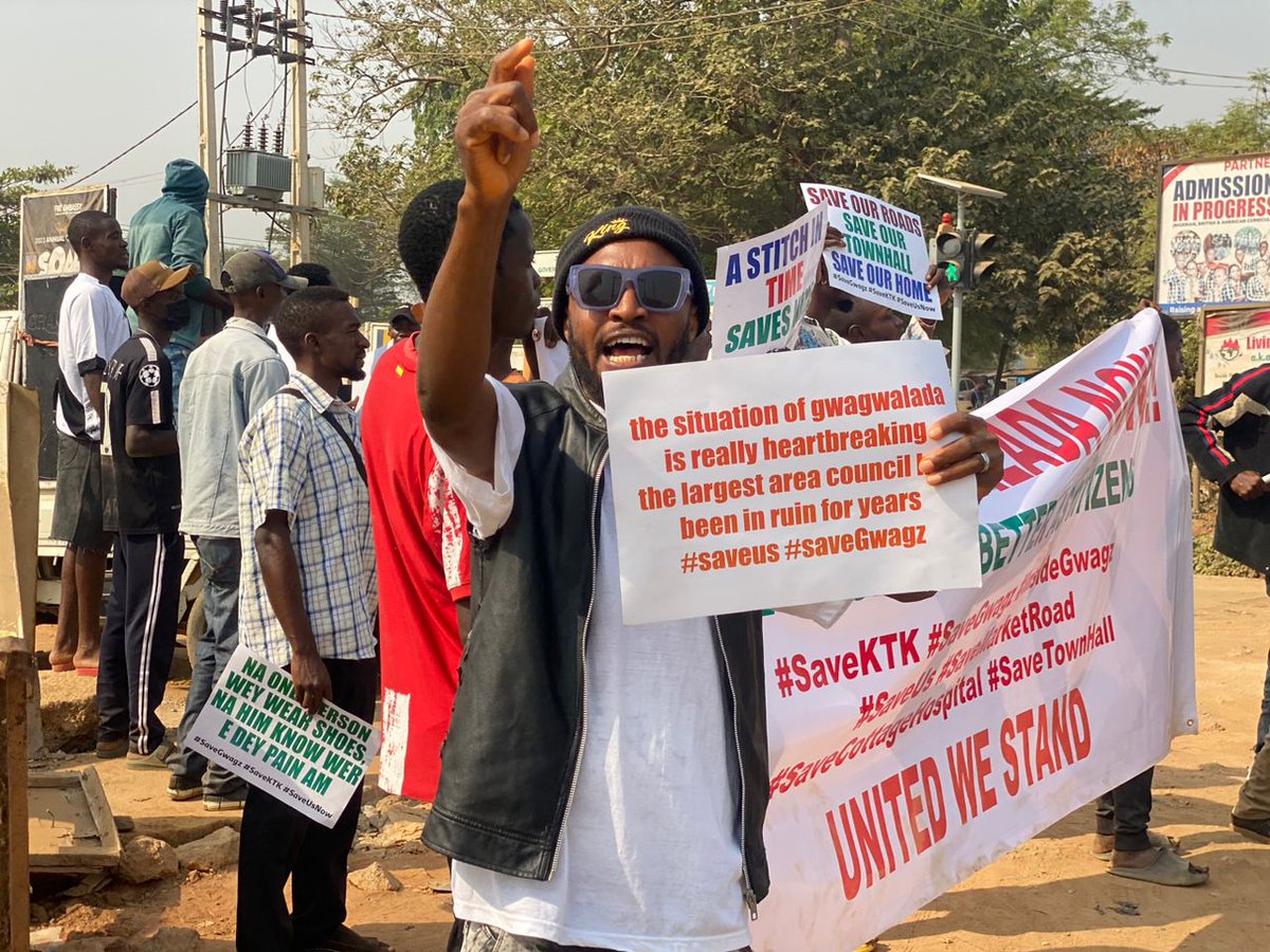 TheHuntersVirus's tweet photo. Within the streets of Gwagwalada, the #RevolutionNow isn't just a movement; it's a testament to our shared dreams and the courage to believe in a brighter tomorrow. #SaveGwagz #WeCantContinueLikeThis #insidegwagz https://t.co/Grq08v0Zv3