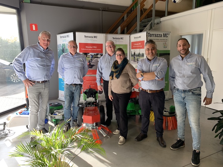 The Grower (@growernews) on Twitter photo AMA Horticulture Inc has been named North American distributor for Terrazza MC’s patented brush technology. Connie Bradt, managing director said: “The Geotex PRO will be a game-changer for greenhouse operators.” youtube.com/watch?v=Kf2lpk… <a href="/amahort/">A.M.A. Horticulture Inc.</a>
thegrower.org/news/ama-horti… AMA Horticulture Inc has been named North American distributor for Terrazza MC’s patented brush technology. Connie Bradt, managing director said: “The Geotex PRO will be a game-changer for greenhouse operators.” youtube.com/watch?v=Kf2lpk… <a href="/amahort/">A.M.A. Horticulture Inc.</a>
thegrower.org/news/ama-horti…