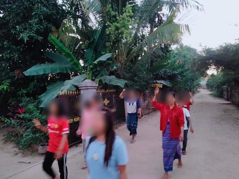 nway_jasmine's tweet photo. Joint forces of pro-democracy villagers of several villages from northern #Salingyi township and eastern #Yinmarpin township staged a strike against military dictatorship.
#LegalizationOfNUG #2024Jan5Coup #WhatsHappeningInMyanmar https://t.co/xE71fAcmXs
