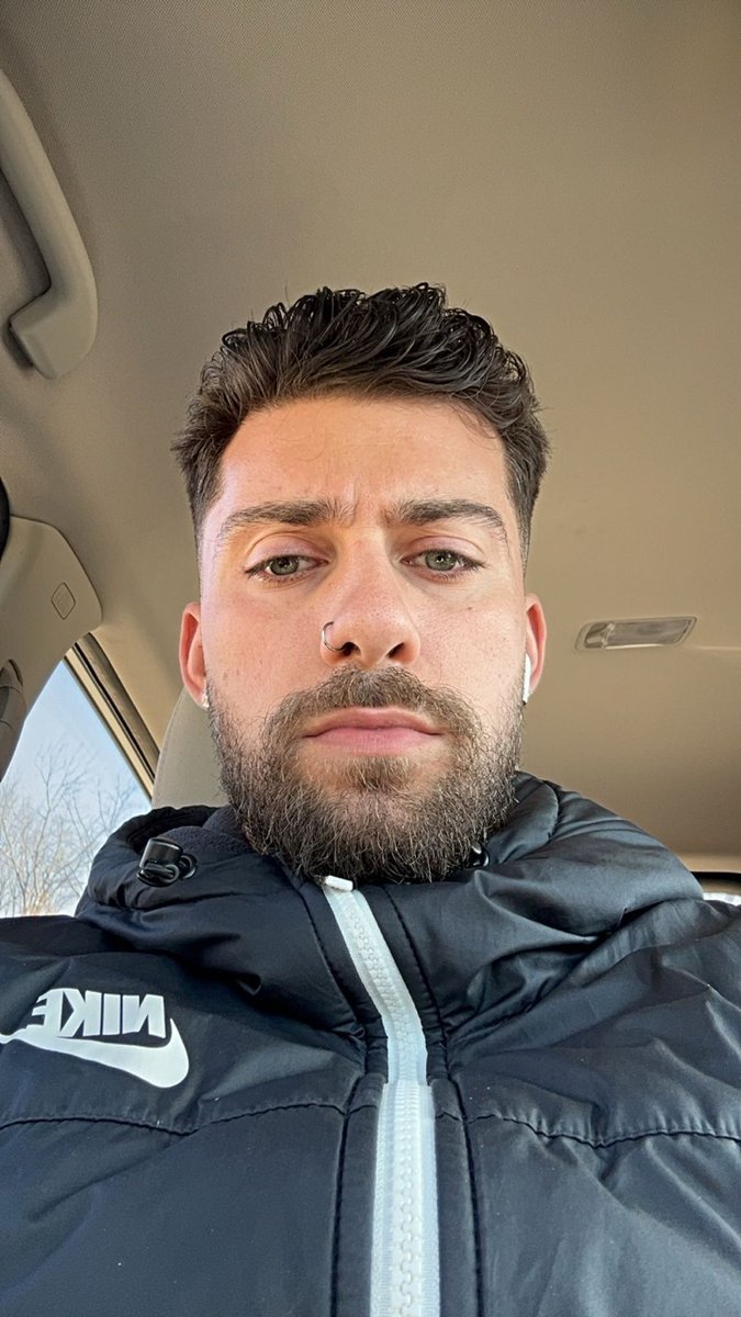 Hi