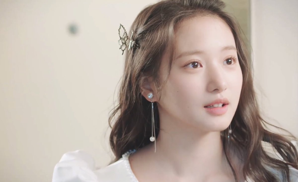 besideweix's tweet photo. น้องนางเอกลูกแม่สวยที่สุด 🥹 https://t.co/pD4mLAw039