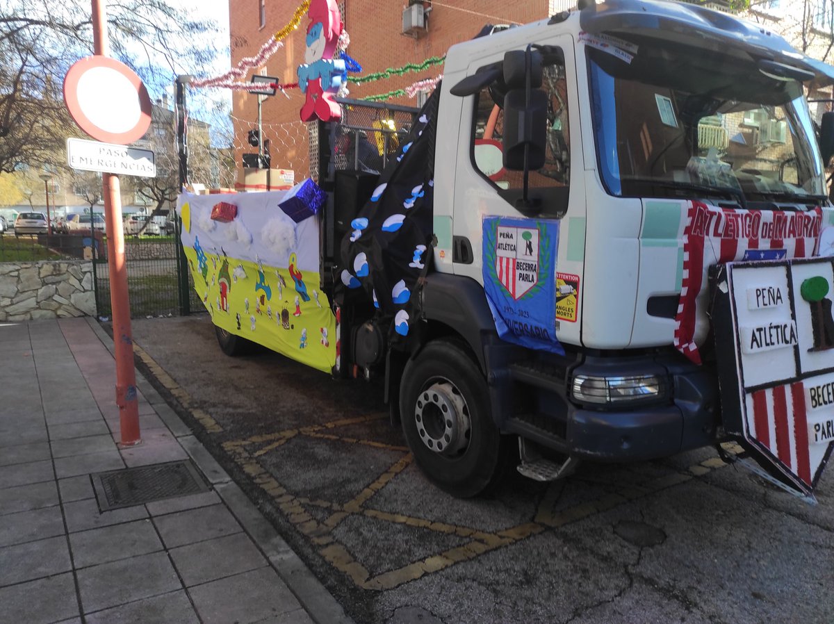 TODO PREPARADO PARA LLENAR LAS CALLES DE PARLA DE CARAMELOS <a href="/AytoParla/">Ayuntamiento de Parla</a>  #ReyesMagos