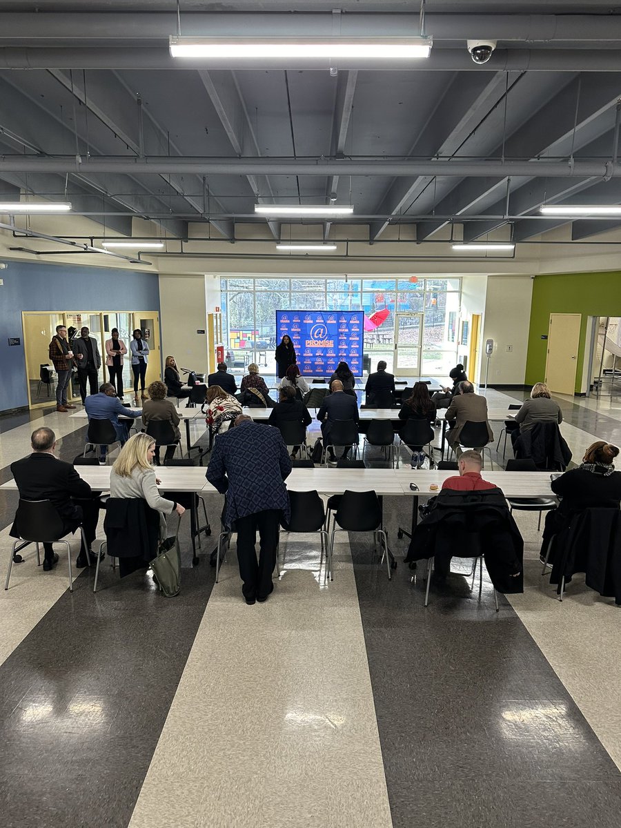 MemphisChamber's tweet photo. This morning, roughly 20 business leaders, government officials, and Memphis police officers are with us in Atlanta to exchange ideas and best practices with the @atlpolicefdn on supporting public safety initiatives. Stay tuned to this thread for live updates! https://t.co/e9qivcA1lx