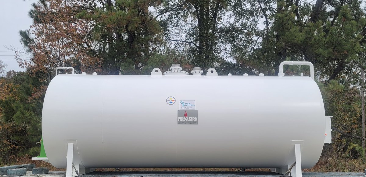 Starting the new year out with several projects on the books. This 8000 gallon UL 2085 tank with Fleet Master fuel reclaim is heading to a rental car facility in Virginia that is receiving major upgrades and renovations.