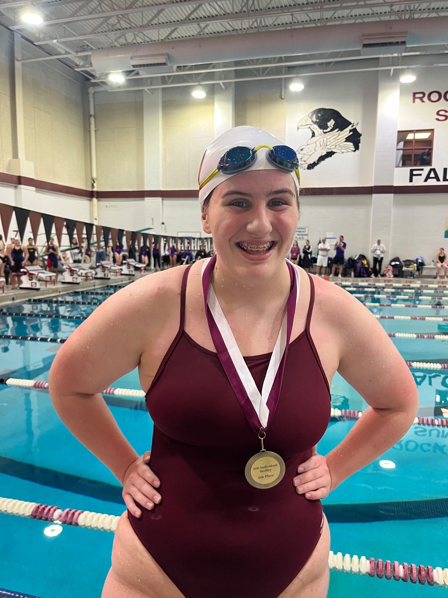 Clara Budge places 6th in 200 IM!