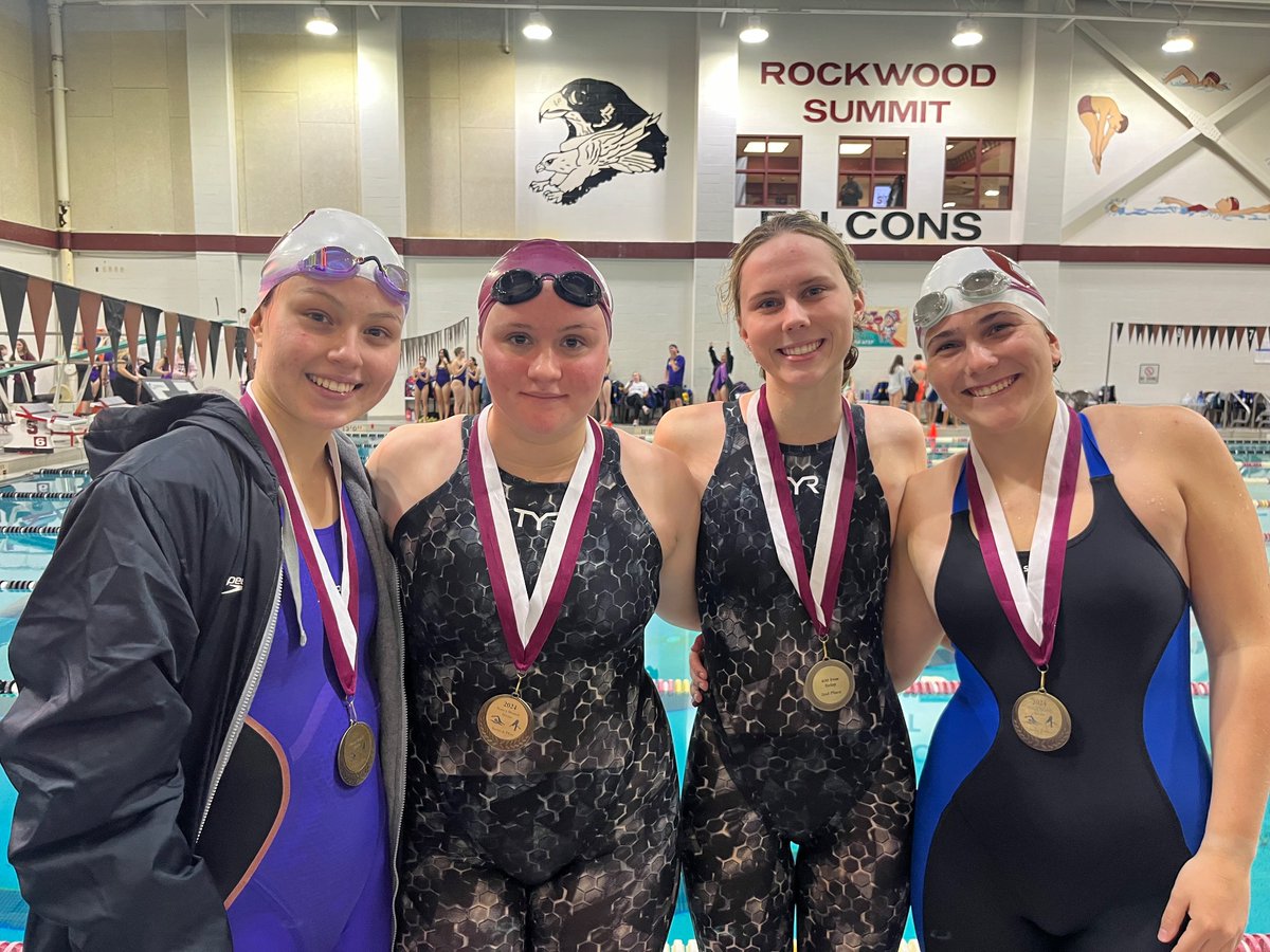 400 Free Relay takes 2nd place!