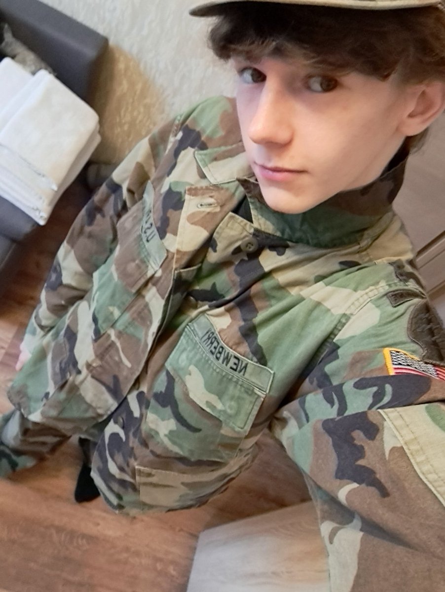 lixi_femboy's tweet photo. #collection #Military #collectin https://t.co/9W0f7osoa8
