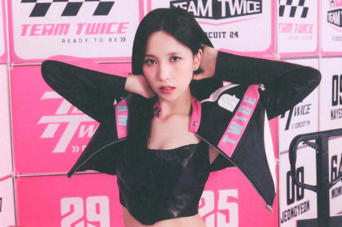 SCAN] TWICE JAPAN SEASON'S GREETINGS 2024 'Circuit24' - Diary Mina