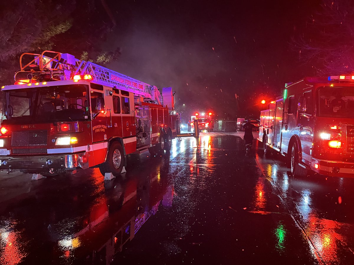 SpanishForkPDFE's tweet photo. Spanish Fork Fire &amp; EMS responded to and extinguished a mid-night fire that claimed a home and a dog: https://t.co/viY1PkxsaH https://t.co/mmEGzcQWLx