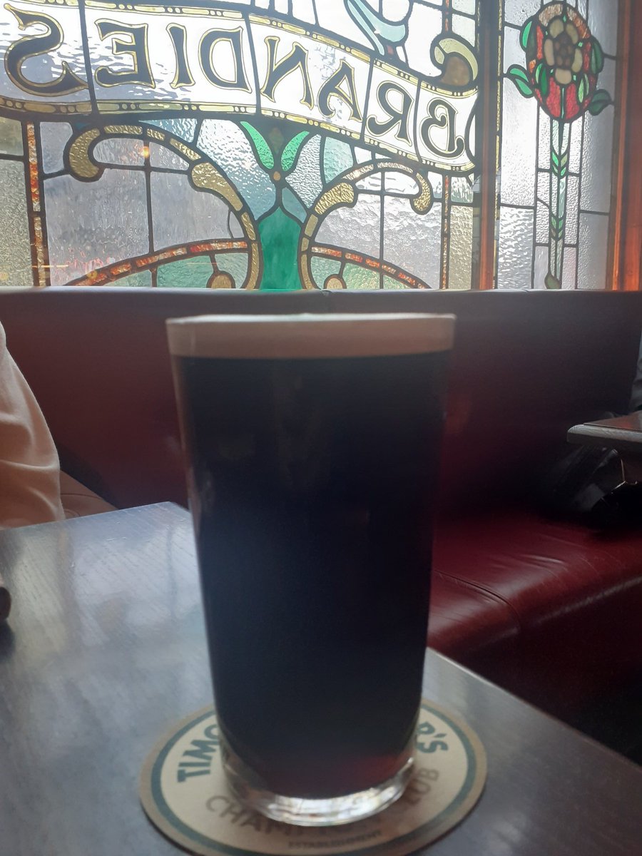 sandymb1956's tweet photo. After a busy/enjoyable time of rich food/drink in December,had I been asked on morning of 2/1 are you now doing #DryJanuary I may have been easily persuaded.But on 5/1 having had a few quieter days.#DryJanuary NNAAHH🤣 #RyriesBar #Haymarket #Edinburgh moderation as always 😁👍🍺 https://t.co/IiGwXQE3tg