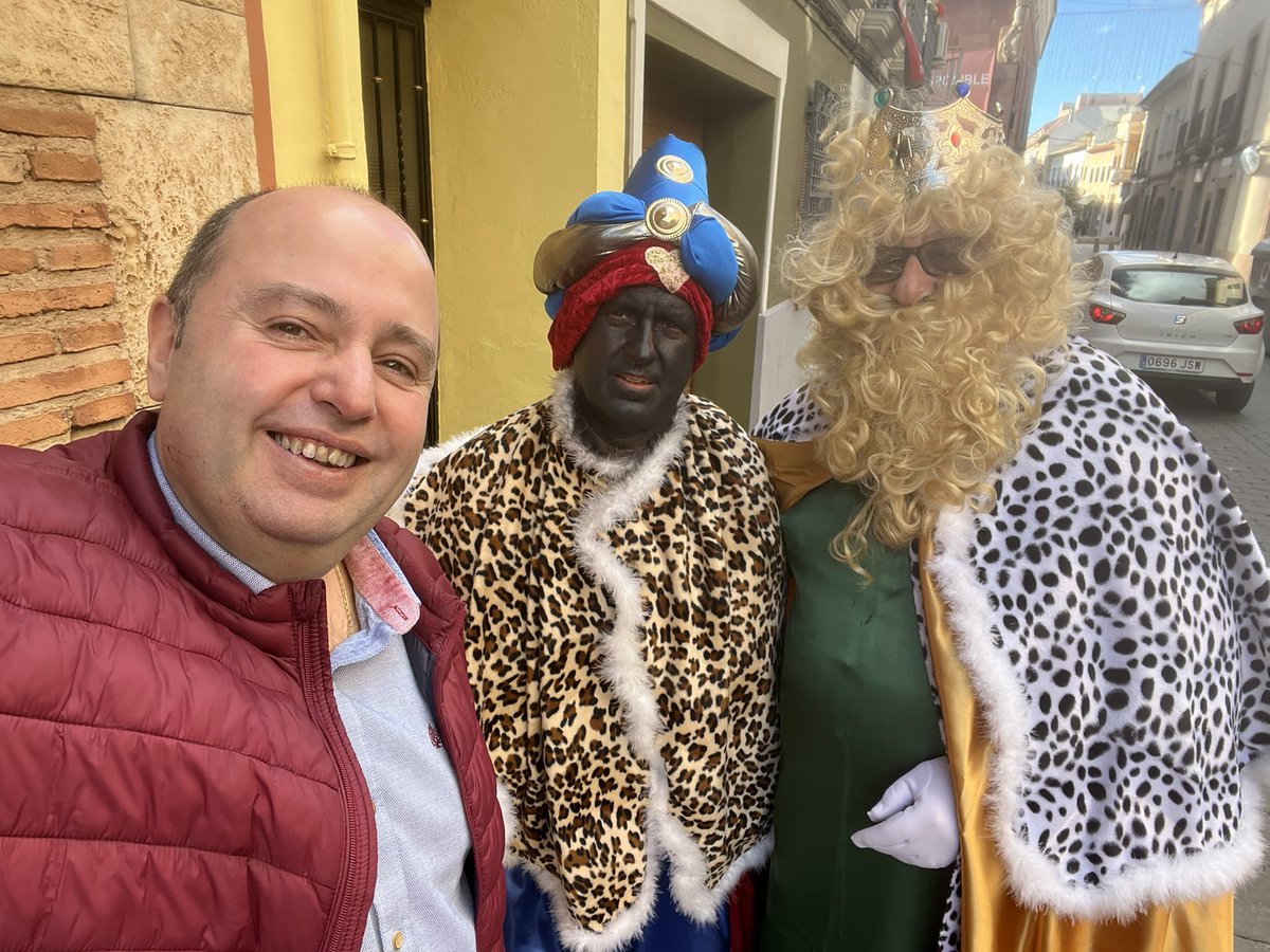 karkolo's tweet photo. Dicen que “si me he portado bien…”🫅🫅🤴🏿🍀 https://t.co/mhXruWIVmX