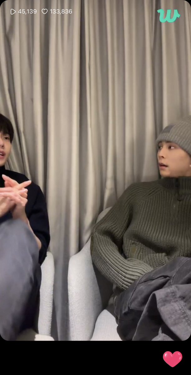 SM_NCT's tweet photo. [LIVE] 240105 #JOHNNY &amp; #DOYOUNG are currently live on Weverse!

Catch them live before it ends:
https://t.co/A0XNcxhiG3

#NCT #NCT127 https://t.co/jYkZl2rrnv