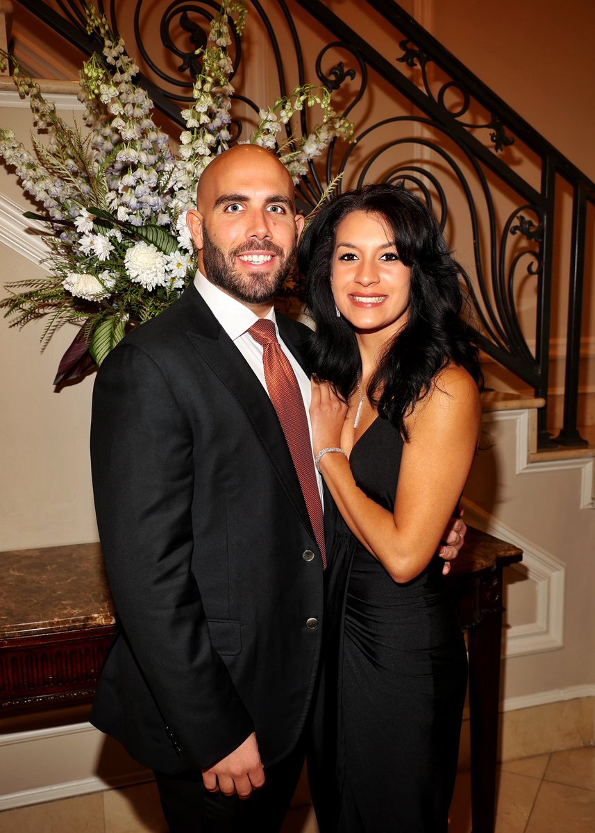 ᴉllǝsoɹ qoɹ tweet media