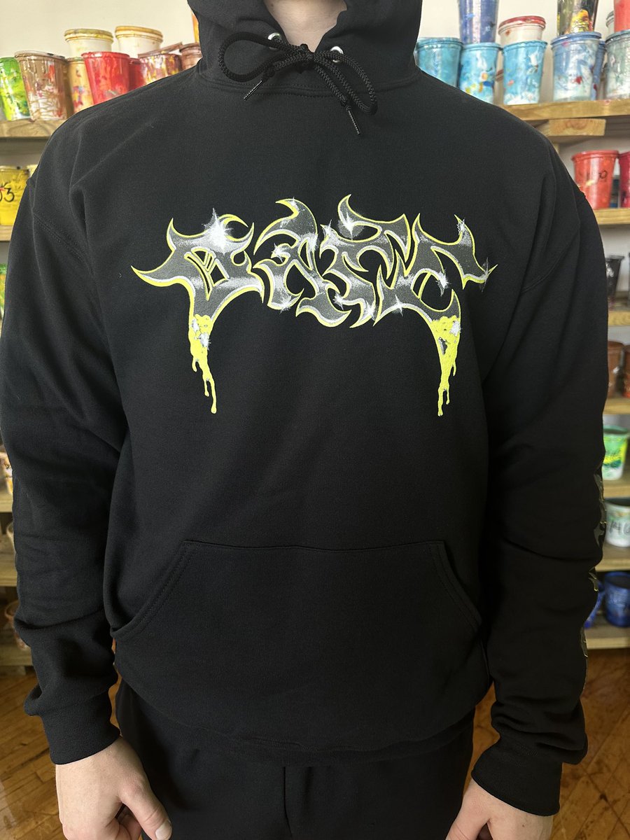 DAZE_STYLE's tweet photo. DAZE NORTHEAZT STYLE SWEATSUIT HOT OFF THE PRESSES FOR FYA FEST 2024 🔥🔥🔥

YES.. THE SWEATPANTS HAVE POCKETS..

GOOD LOOKS SOAKED IN INK
THANKS RIDGE https://t.co/k6RnYnt2uj