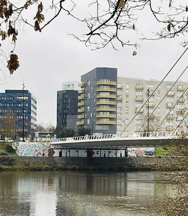 🌍✊🏿Conférence Engagée : "Palestine, passé d'une lutte, résistances du présent" 🇵🇸 #Palestine #Nantes

Avec <a href="/MoonMonira/">Monira Moon 🗝️ 🇳🇨 ❤️🇵🇸 🔻🇱🇧</a> #BDS et <a href="/Paul_Elek/">Paul Elek</a> de <a href="/LeMediaTV/">Le Média</a> &amp; <a href="/Hors_Serie_ASI/">Hors Série</a>
Le vendredi 26 janvier 19h #Malakoff 
"La liberté est incomplète sans la liberté des Palestiniens" N. Mandela