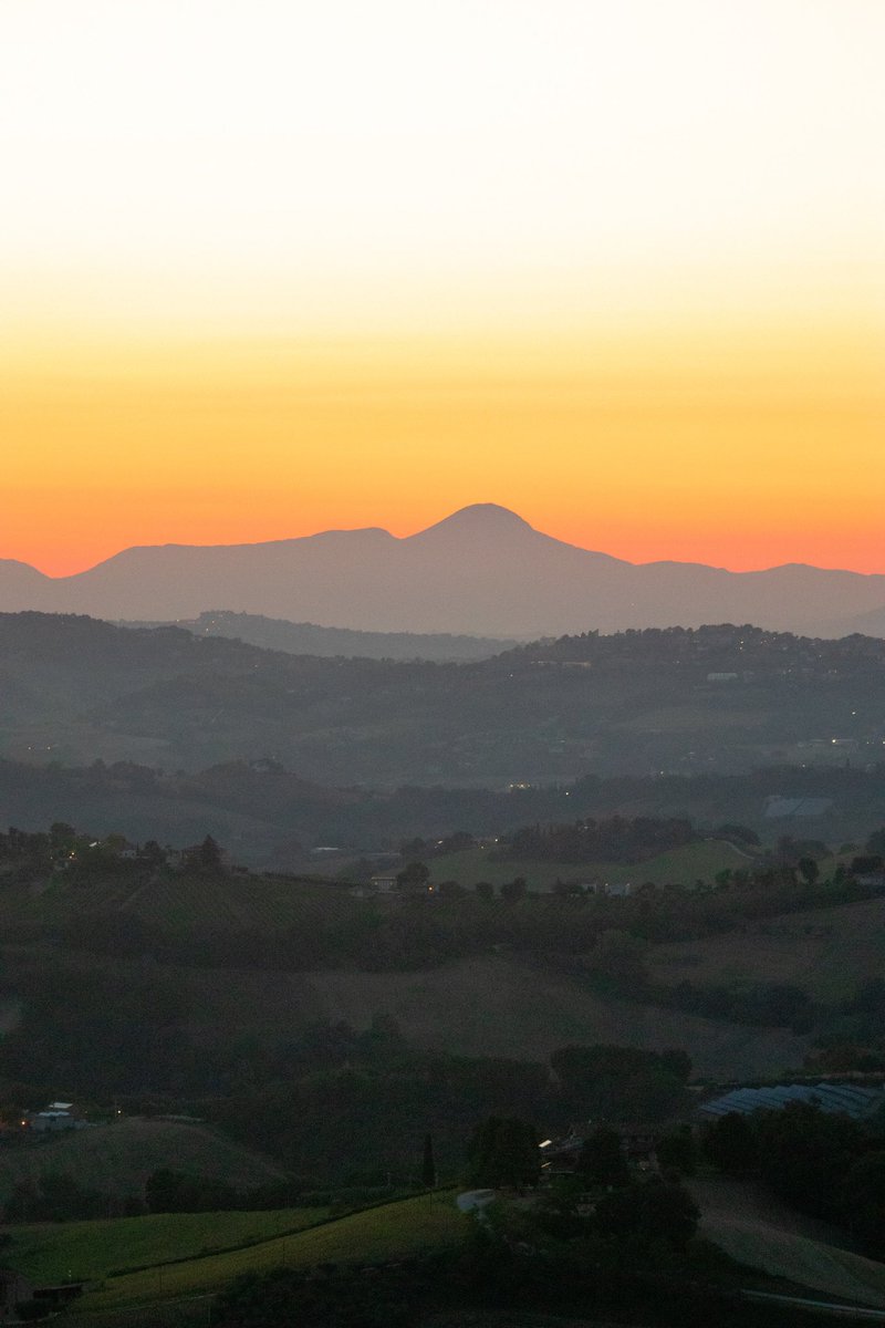PHOTOGRAPHERS 📸 

Show your best #MOUNTAIN shots ⛰️

I’m retweeting 🔂