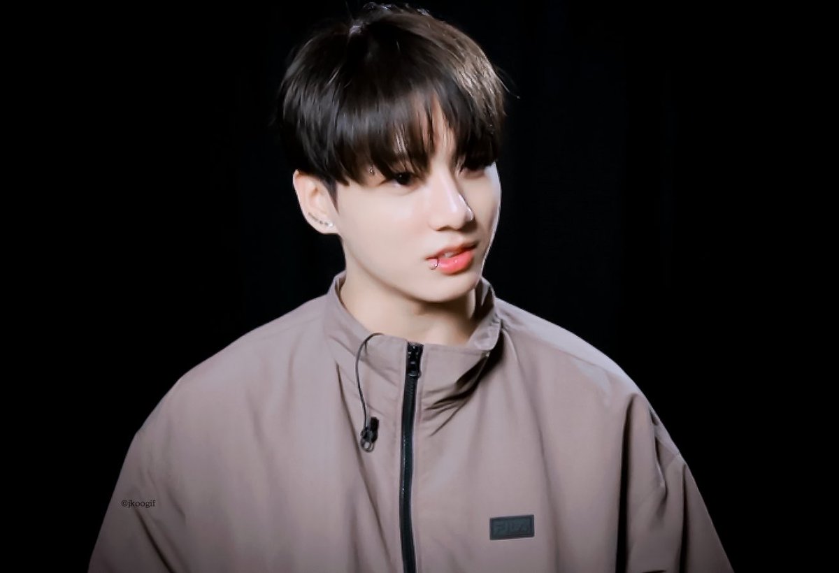 onereason_JK's tweet photo. 꿀빵이 잡아머거 와앙 https://t.co/fMbJQRIpm6